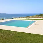 Anelia Sea View *